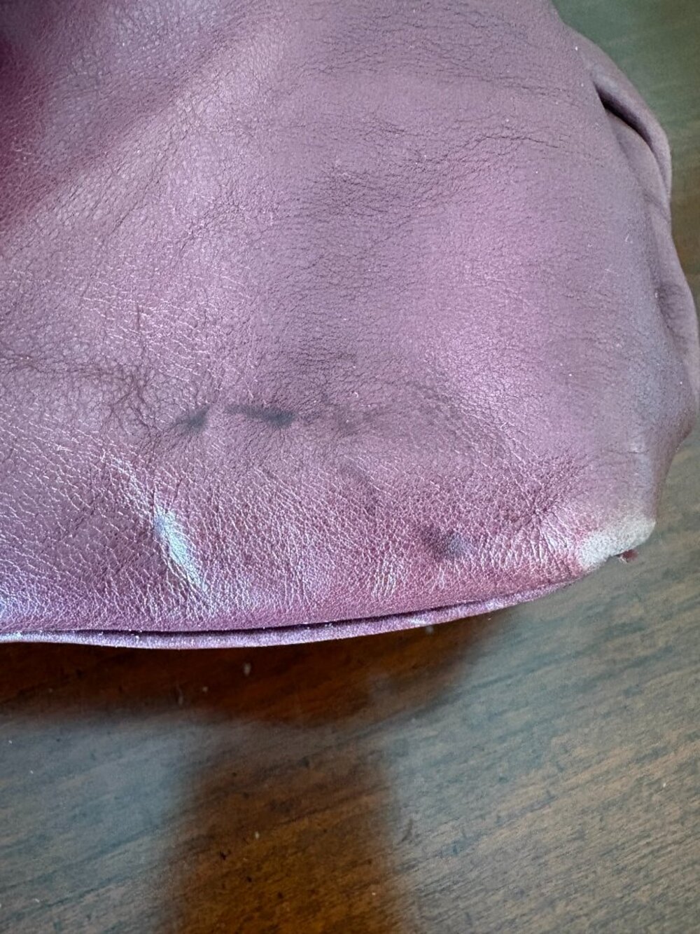Authentic Prada Vitello Leather Bag in Burgundy - Picture 7 of 10